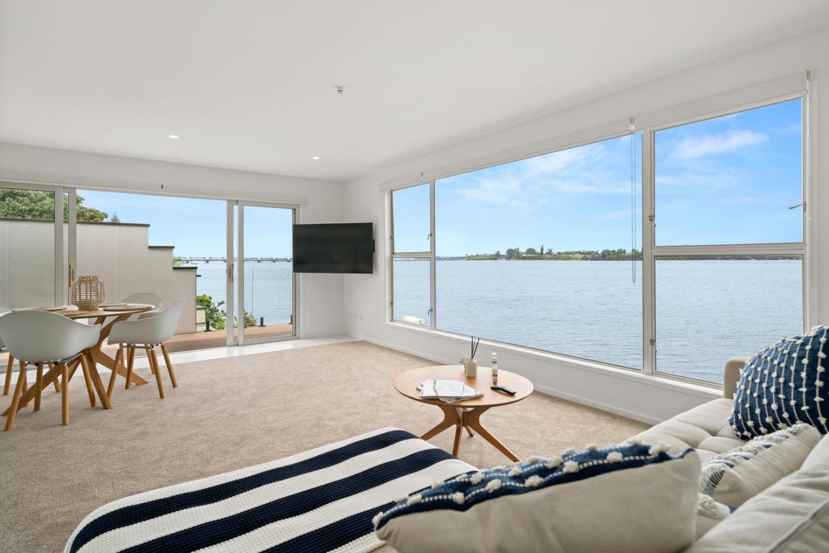 Harbour View Motel And Waterfront Apartments Tauranga Exterior foto